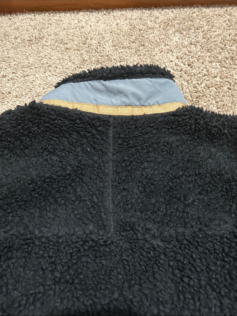 Patagonia Black Sherpa Jacket with Light Blue Pocket and Tan Trim - Kids - Picture 8 of 9